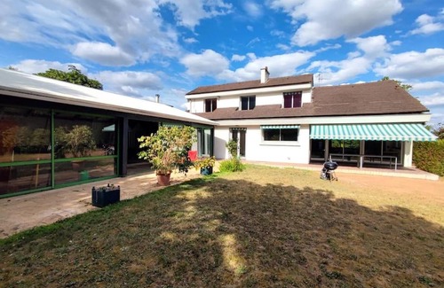 Nueil-les-Aubiers House | Discover Gite LE 45 TOURS: Oceanfront Haven with Pool
