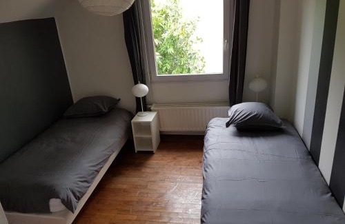 Le Liege House | Family-Friendly Gite le Courbat with Kitchen Amenities