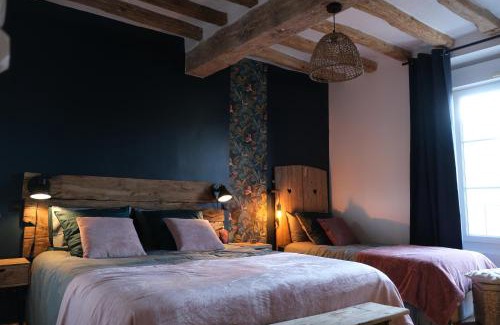 La Rouge House | Discover Gite Le Cozy: Pet & Child-Friendly Retreat