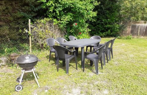La Rouge House | Discover Gite Le Cozy: Pet & Child-Friendly Retreat