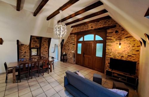 Almont-les-Junies House | Gite Le Ginestou