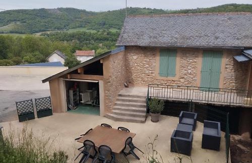 Martrin House | Child-Friendly Gite Le Lucimond - Guest Rated 9/10