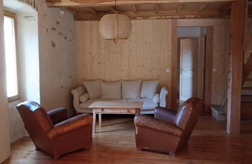 Valleraugue House | Discover Gite Le Clarou: Oceanfront Retreat with Pool