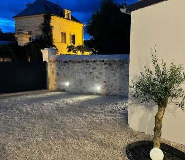 Fontevraud-l'Abbaye House | Family-Friendly Retreat at Gite le Montinho - Rated 9.2/10