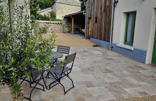 Fontevraud-l'Abbaye House | Family-Friendly Retreat at Gite le Montinho - Rated 9.2/10