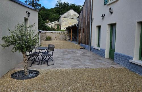 Fontevraud-l'Abbaye House | Family-Friendly Retreat at Gite le Montinho - Rated 9.2/10