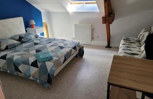 La Poueze House | Discover Gite le Nid de l'Erdre: Oceanfront Escape Awaits