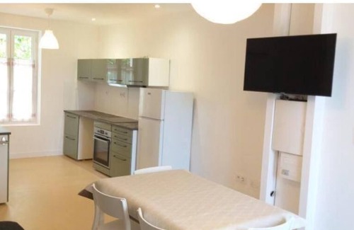 La Flotte Apartment | Gite LE Phare: Ocean View Near La Flotte & Medieval Market