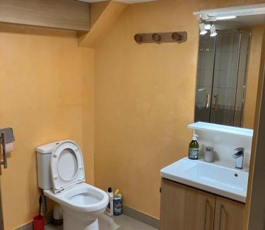 Chailles Apartment | Discover Gite Le Plessis: Affordable Comfort Awaits