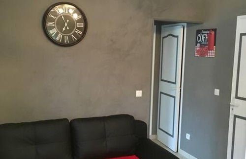 Ronce-les-Bains House | Independent Retreat at Gite Le Ptit Bleu - Family & Pet Friendly