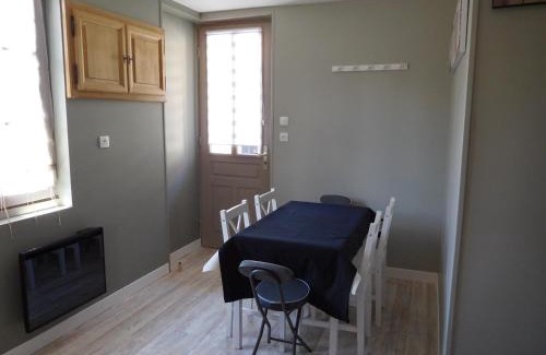 Paray-le-Monial House | Relaxing Stay at GITE "LE VALLON DE PARAY" with Ocean Views