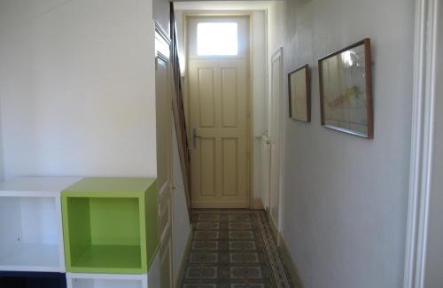 Ligny-le-Chatel House | Inviting Gite le Vaudésir: Perfect for Families with Kitchen