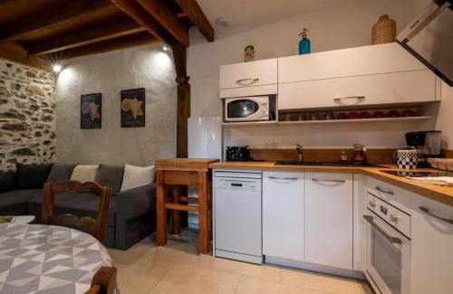 Gargilesse-Dampierre House | Discover Gîte Léon: Family-Friendly Retreat in the Village