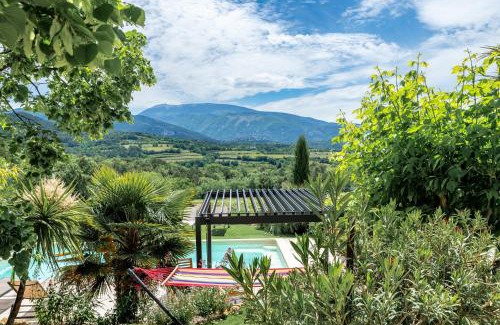 Merindol-les-Oliviers House | Discover Gite Les Aiguillans: Oceanfront Escape with Pool