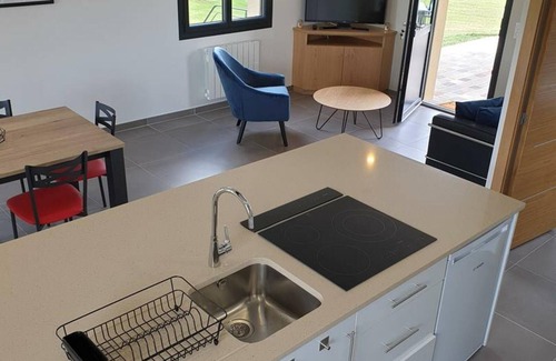 Les Breviaires Cottage | Gite Les Bréviaires: Ideal 3-Bedroom Retreat for Families