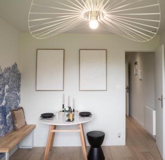 Saint-Josse Apartment | Relaxing Gite "LES CHARMES" with Queen Bed & Pond View