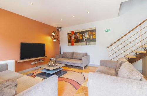 Lacave House | Discover Gite Les Hauts De L'ouysse: Pet-Friendly Retreat