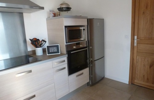 Ablon Cottage | Peaceful Retreat at Gite Les Hydrangéas Near Honfleur