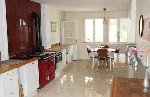 Saint-Ythaire House | Gite les Mésanges: Ocean View Retreat with Spa & Breakfast