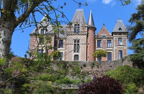 Rouperroux Apartment | Gite Les Moutons: Scenic Retreat with Pool and Ocean View