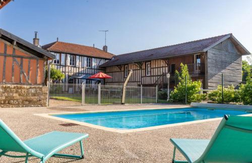 Louvemont House | Relax at Gite les Oiseaux in Louvemont with Heated Pool