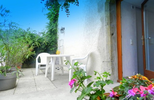 Sainte-Helene-du-Lac Apartment | Discover Gite Les Platanes by the Lake in Ste Helene du Lac