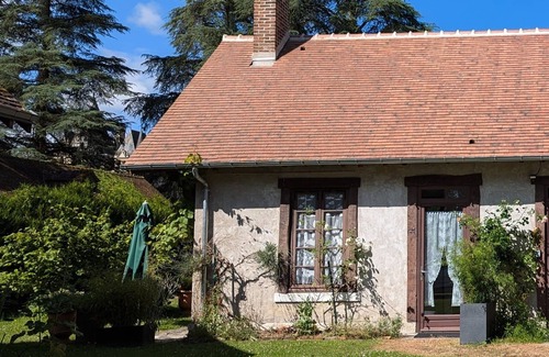 Ligny-le-Ribault Cottage | Cozy Gite Ligny-le-Ribault: Ideal Studio for Two