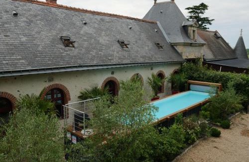 Vernou-sur-Brenne House | Experience Joy at Gite Longere for 15 near Chateau Jallanges