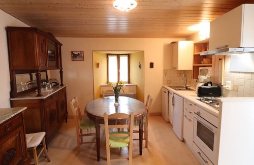Lorcieres Cottage | Cozy Gite Lorcières: 2 Bedrooms with Spa and Breakfast
