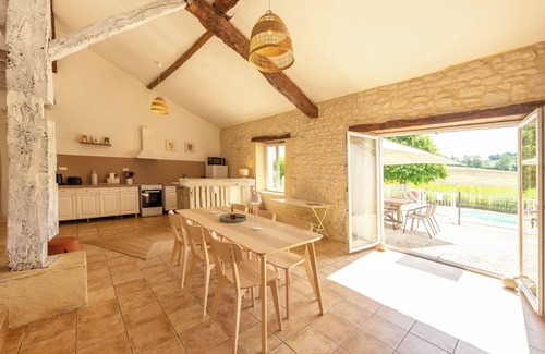 Trentels House | Gîte Lou Prat: Ideal Retreat with Private Pool & Ocean View