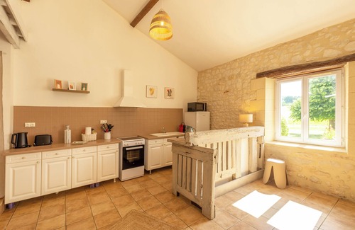 Trentels House | Gîte Lou Prat: Ideal Retreat with Private Pool & Ocean View