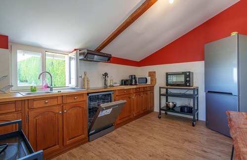 Doue-en-Anjou House | Gite Lunaben - Family-Friendly Retreat with Pool & Spa