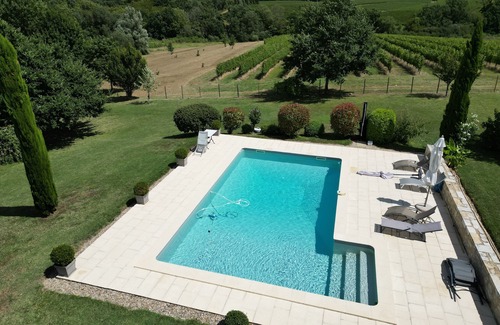 Pellegrue Cottage | Beautiful Gîte with Pool in Entre Deux Mers Vineyards