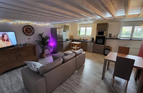 Moncel-sur-Seille Apartment | Modern and Tranquil Gite with Family-Friendly Amenities