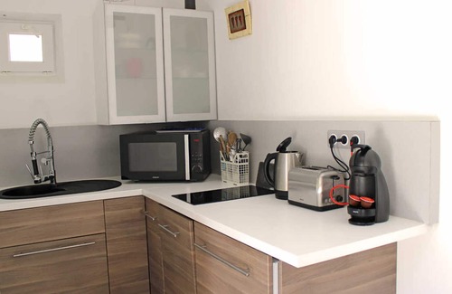 Montmarault Cottage | Cozy Gite Montmarault: Pet-Friendly with Pool & Spa