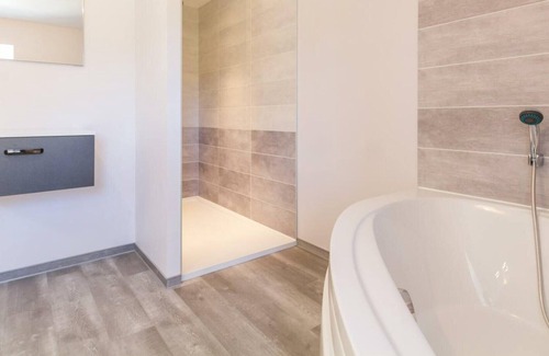 Nehou House | Gite Néhou, 3 bedrooms, 6 persons