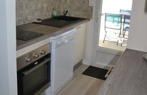 Verruyes House | GITE N ° 5 WITHIN A GITE VILLAGE WITH HEATED POOL AND JACUZZI
