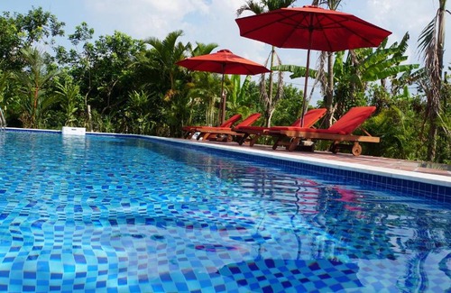 Cho Lach House | Discover Gite Nam Hien Mekong: Pool & Breakfast Included