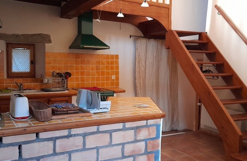 Monoblet House | Relax in Gite Nature: Pool, Spa & Family-Friendly Retreat
