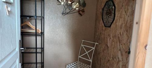 Malleville-sur-le-Bec House | Oceanfront Gite o Vert: Pet-Friendly Stay with Breakfast