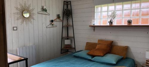 Malleville-sur-le-Bec House | Oceanfront Gite o Vert: Pet-Friendly Stay with Breakfast