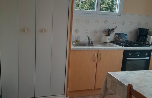 Saint-Mayeux Cottage | GITE OF 4 WINDS: Guest Rated 10/10 with Lake Views