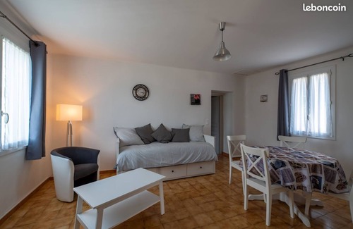 Generargues House | Relax at Gite Oustalet with Pool, Spa & Perfect 10 Score