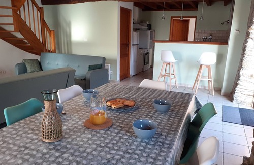 Saint-Pastous Cottage | Explore GITE PAUSE DU BERGER: Pet Friendly Getaway