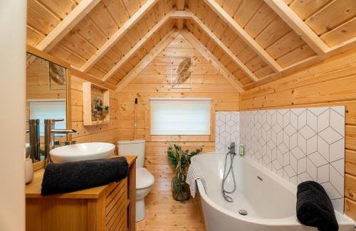 Sables-d'Or-les-Pins House | Top-Rated Gite Petite Chaumière Kota in Finland for Families