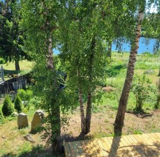 Aydat House | Family-Friendly Gite Puy De Dôme with Oceanfront Views