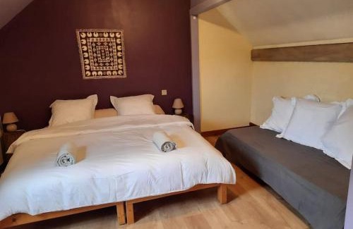 Bruges-Capbis-Mifaget House | Relax in Nature at Gite Pyrénées with Hot Tub & Spa