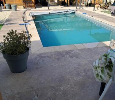 Brevonnes Apartment | Gite Ray: Pet-Friendly Retreat with Oceanfront Views
