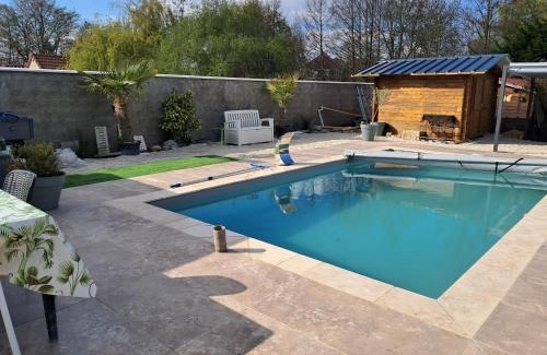 Brevonnes Apartment | Gite Ray: Pet-Friendly Retreat with Oceanfront Views