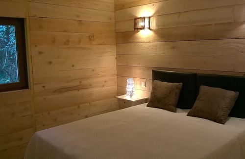 Vernet-les-Bains Cottage | Gite rental at the foothills of the Canigou mountain with swimming pool.